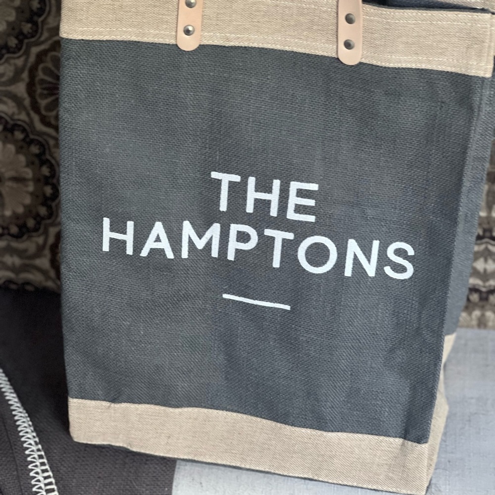 Hamptons Market Tote - Picture 5 of 5